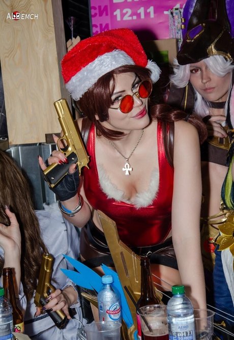 Anya Ichios