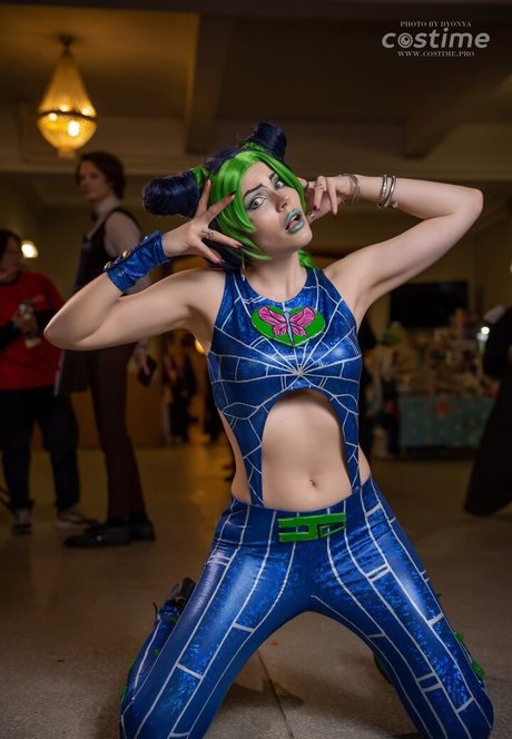 Anya Ichios