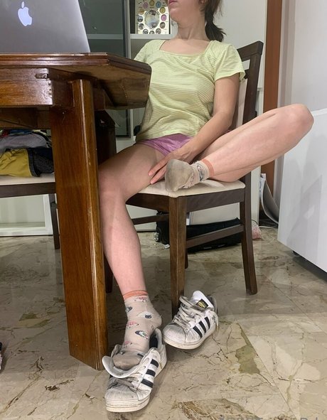 Trixiebee_dirtysocks