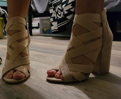 Smelliefeetsweetie
