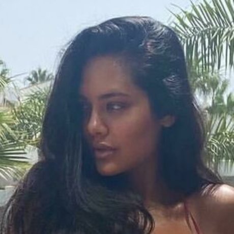 Esha Gupta OnlyFans泄露裸照