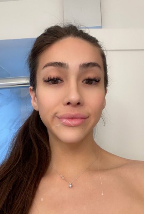 Nahá fotka uniklých OnlyFans od Uyuna