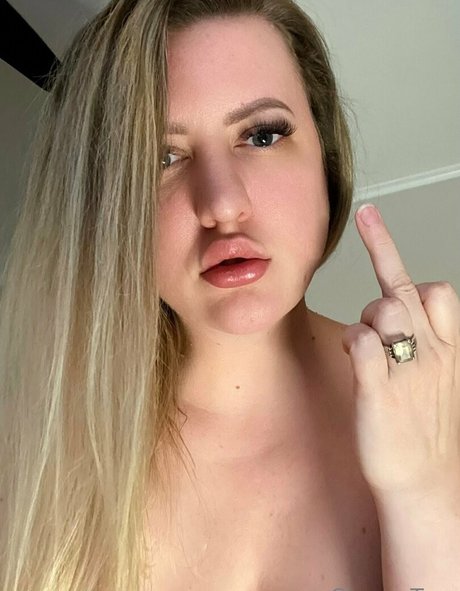 Foto di nudo di fuga di OnlyFans di Cherrytorn