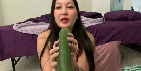 Spicyasiankitty2