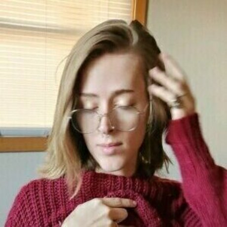 Foto desnuda filtrada de OnlyFans de Variety Itsol