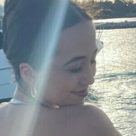 Naken lekkede OnlyFans-bilde av Audrey Li