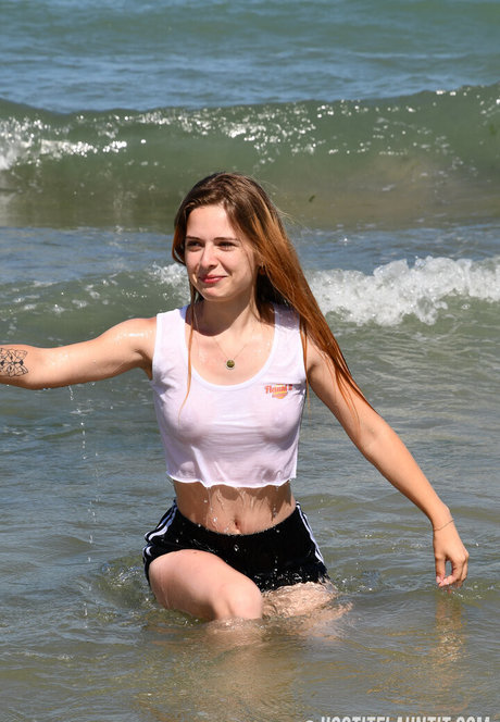 Naken läckt OnlyFans-bild av Ugotitflauntit