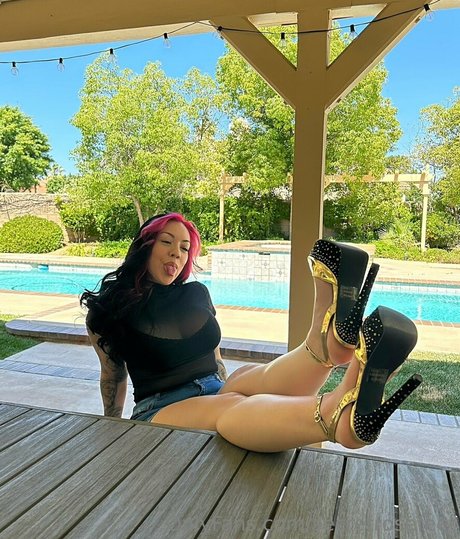 Naken läckt OnlyFans-bild av Secretrosefeet