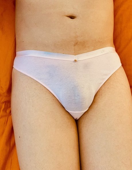 Nahá fotka uniklých OnlyFans od Rinavolpina