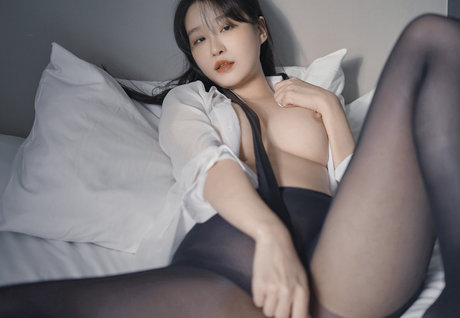 Lee Seol  nude leaked OnlyFans photo