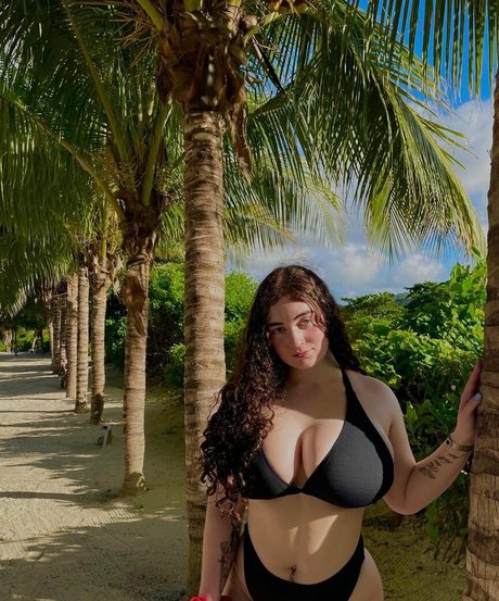 Curvy Goddesses