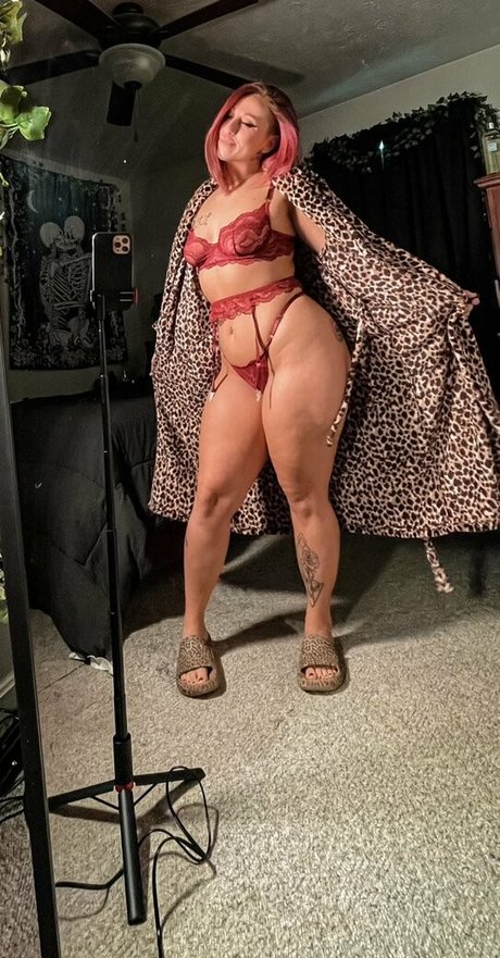 Curvy Goddesses