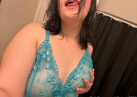 Nahá fotka uniklých OnlyFans od Dfuture7786