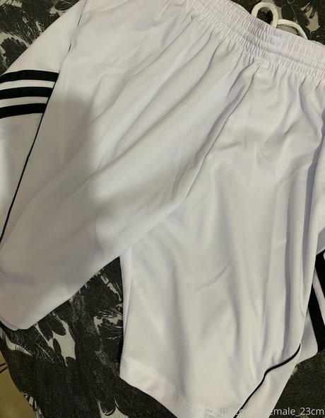 Alaston vuotanut OnlyFans-kuva Shemale23cm