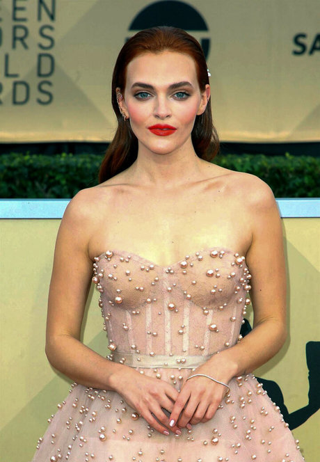 Naken lekkede OnlyFans-bilde av Madeline Brewer
