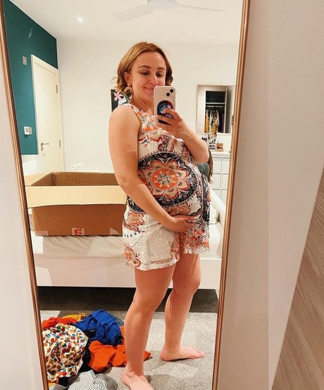 Hannah Witton