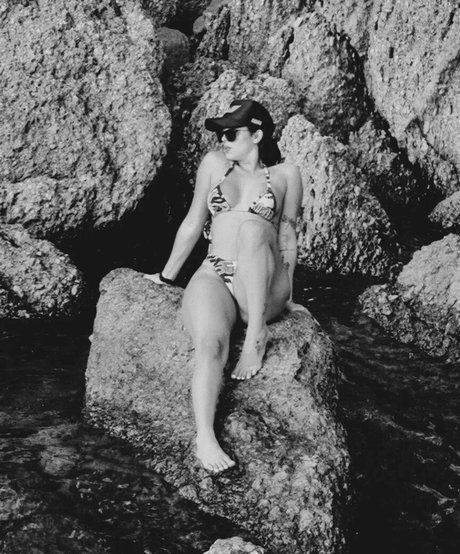 Naken lekkede OnlyFans-bilde av Juju Bellini