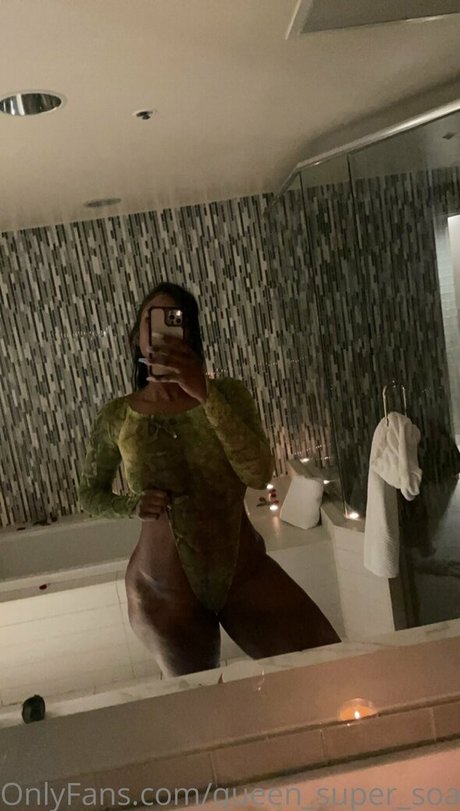Queensupersoaker OnlyFans泄露裸照