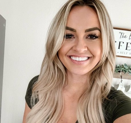 Foto nua vazada do OnlyFans de Ashley Freiberg