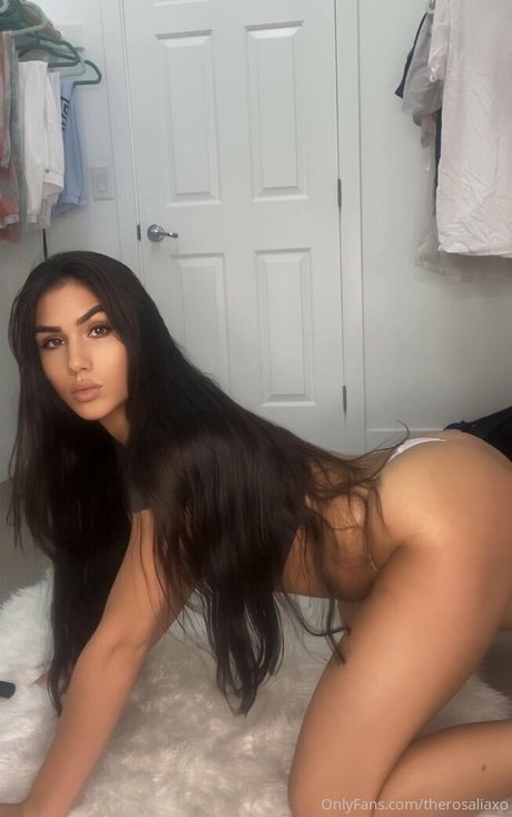 Foto desnuda filtrada de OnlyFans de Therosaliaxo