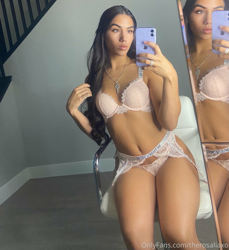 Therosaliaxo OnlyFans泄露裸照
