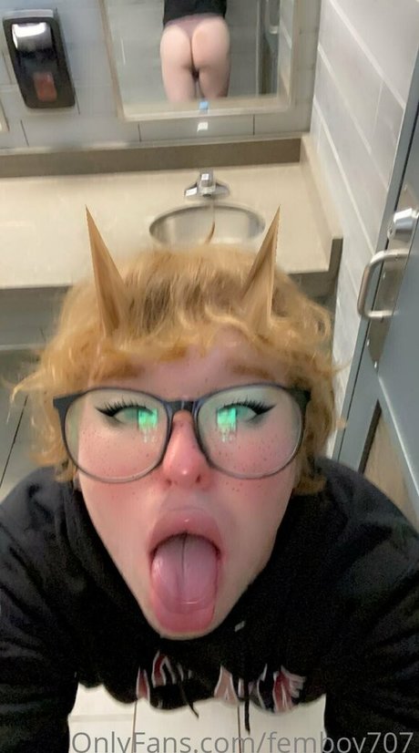 Nahá fotka uniklých OnlyFans od Femboy707