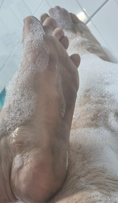 Ladsfeetfree