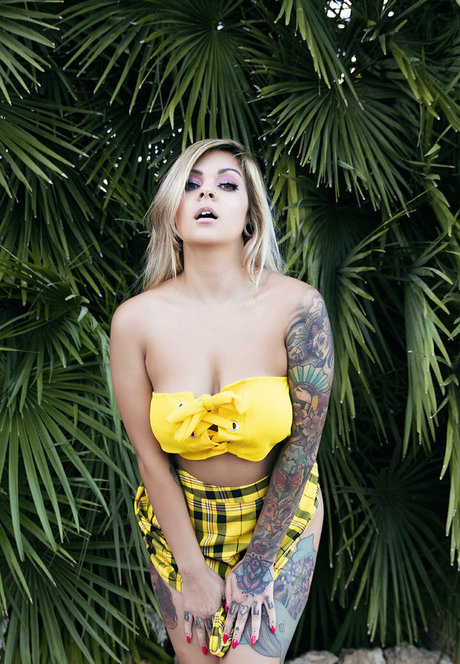 Обнаженная фотография утечки OnlyFans от Eliteonlinemag