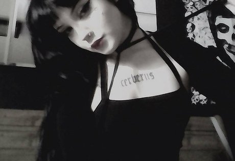 Foto desnuda filtrada de OnlyFans de Ghostbabss