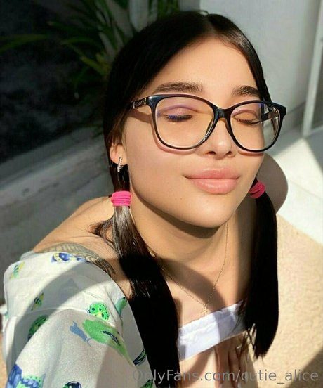 Naken lekkede OnlyFans-bilde av Cutiealice