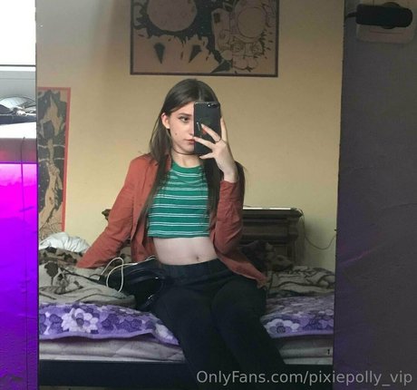 Nahá fotka uniklých OnlyFans od Pixiepollyvip