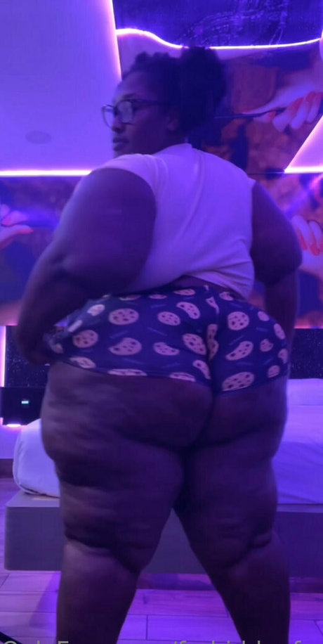 Forbiddenfruyt23