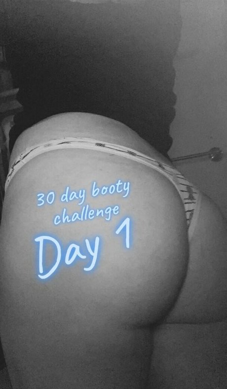 Nahá fotka uniklých OnlyFans od Serenitysapphire808