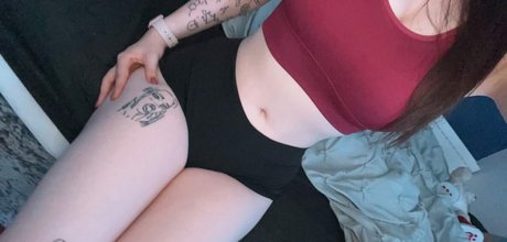 Alaston vuotanut OnlyFans-kuva Eleri Evans