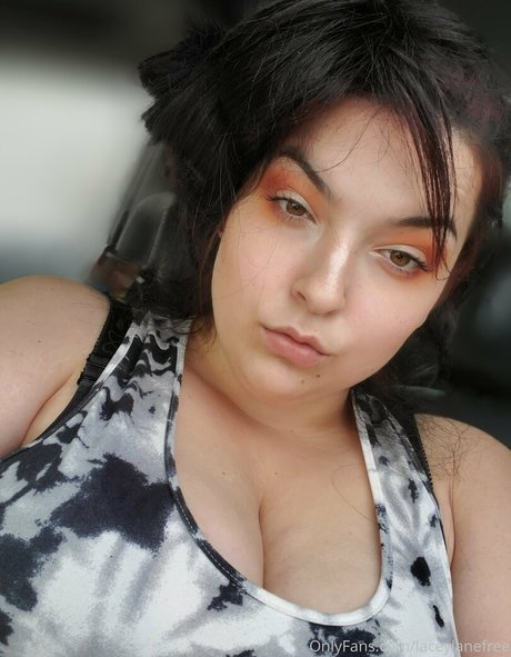 Laceylanefree
