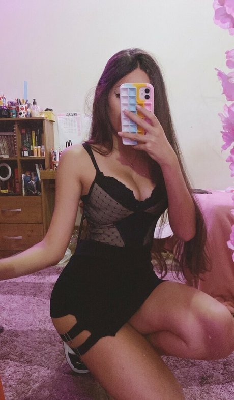 Foto di nudo di fuga di OnlyFans di Mizuhart