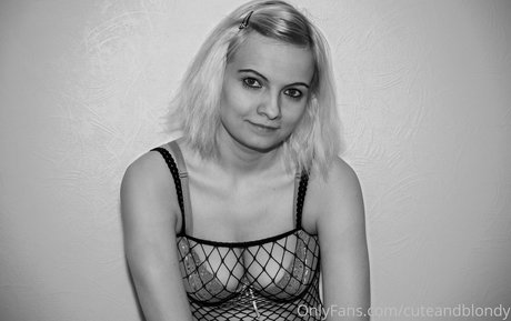 Nagie wyciekłe zdjęcie OnlyFans od Cuteandblondy