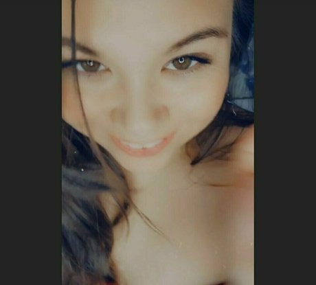 Nahá fotka uniklých OnlyFans od Youramandarose