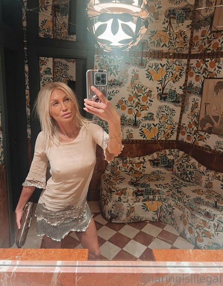 Thenakednorwegian