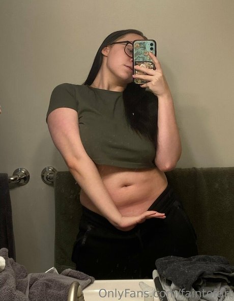 Faintofart  nude leaked OnlyFans photo