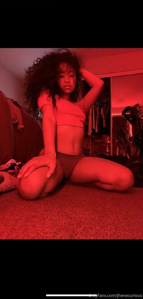 Jhenecurious