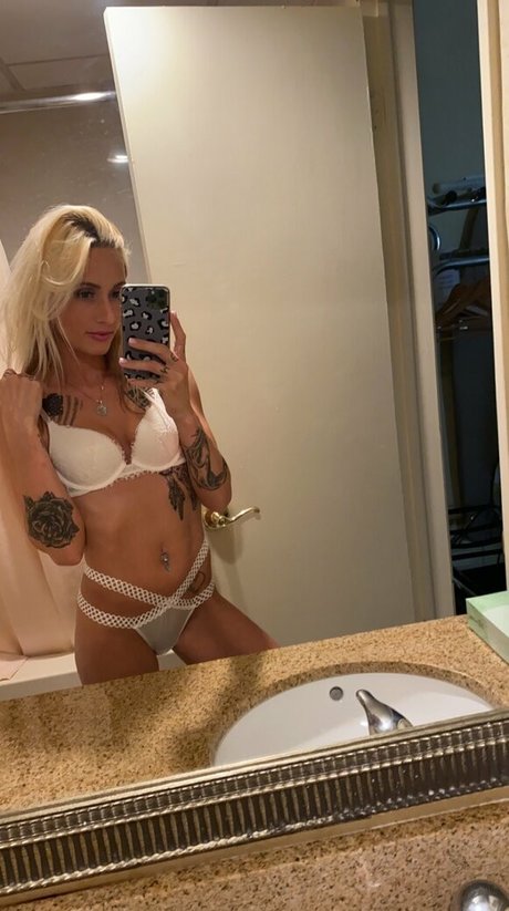 Theonlybarbi2