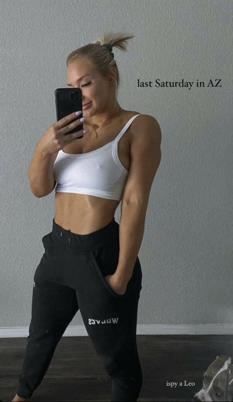 Naken läckt OnlyFans-bild av Charity Witt