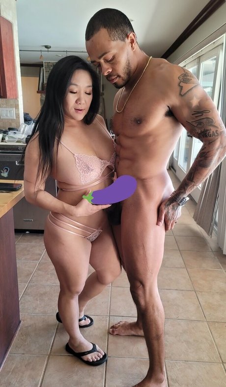 Foto desnuda filtrada de OnlyFans de Song Lee