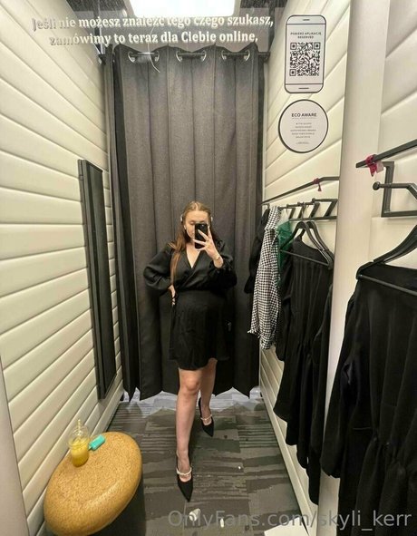 Nacktes geleaktes OnlyFans-Foto von Skylikerr