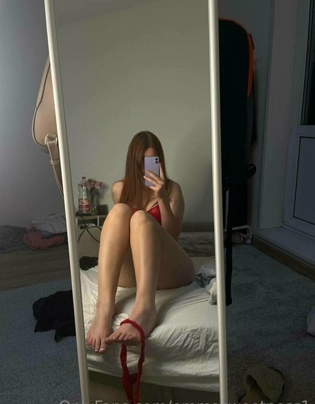 Nahá fotka uniklých OnlyFans od Emmasweetness1