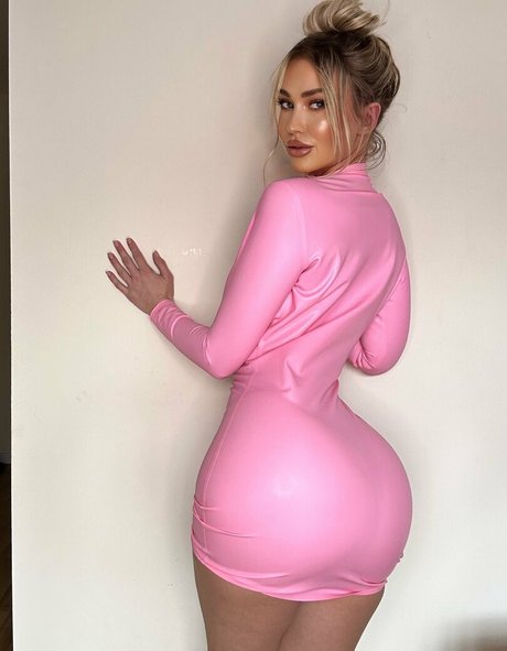 Nahá fotka uniklých OnlyFans od Sophiereadeofficial