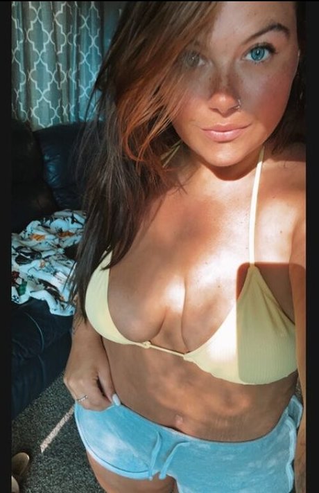 Naken läckt OnlyFans-bild av Lladie Star