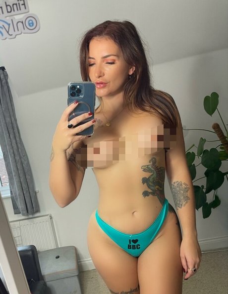 Nahá fotka uniklých OnlyFans od Adreena Cuckoldress