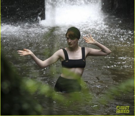 Florence Welch  nude leaked OnlyFans photo